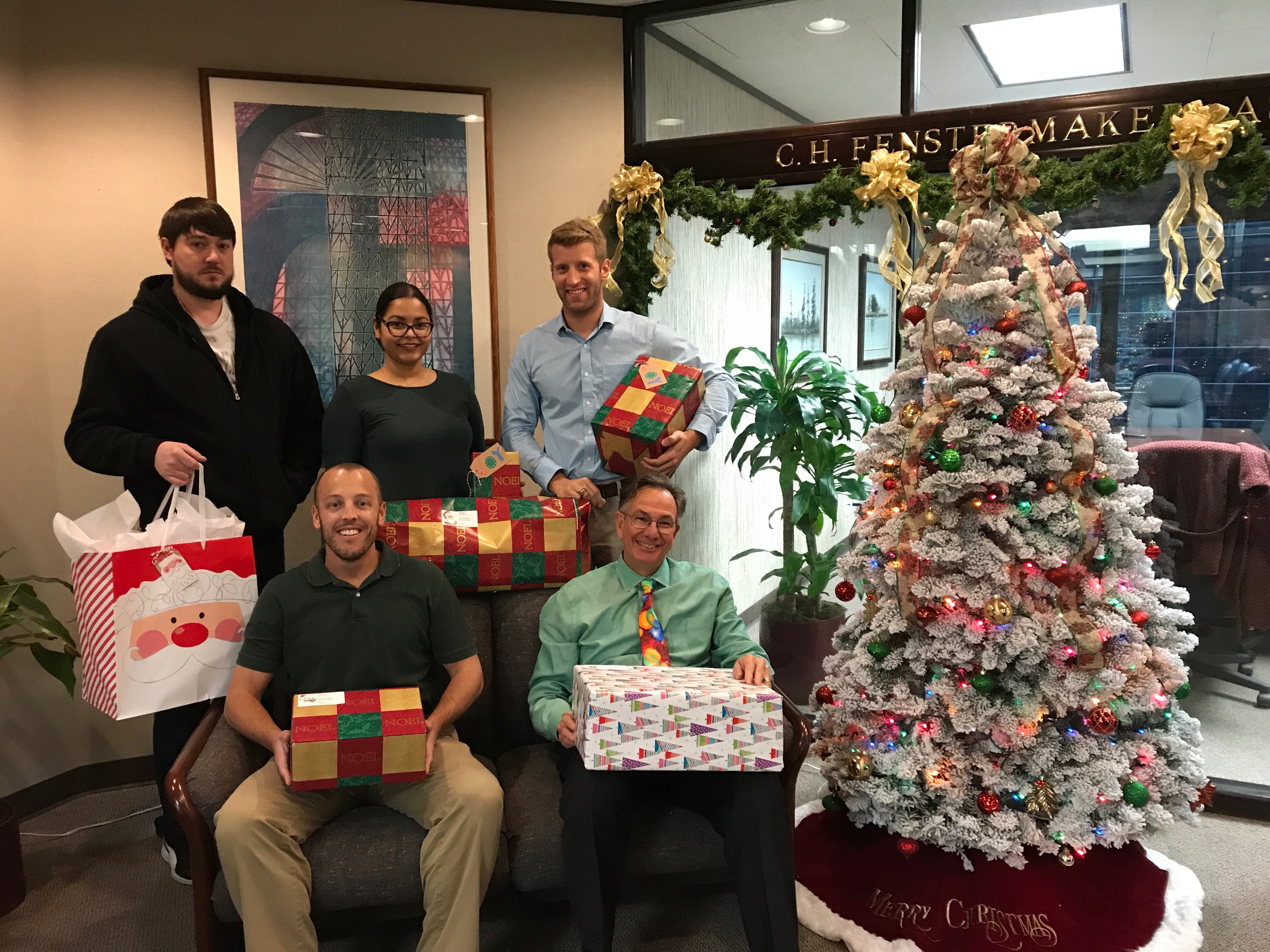 New Orleans Volunteers of America Christmas Wish Project